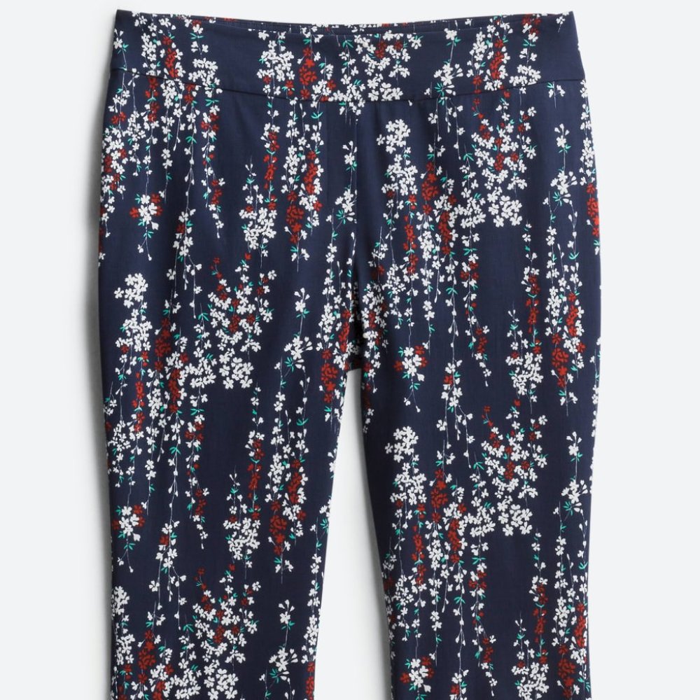 Karen Straight Leg Capri Pant